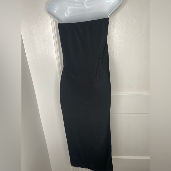 Swimsuits for All Elegant Black Strapless Beach Cover Up - Picture 6 of 8